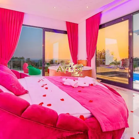 Super Luxury Memory With Private Pool