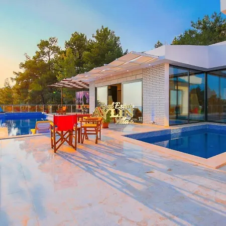 Super Luxury Memory With Private Pool